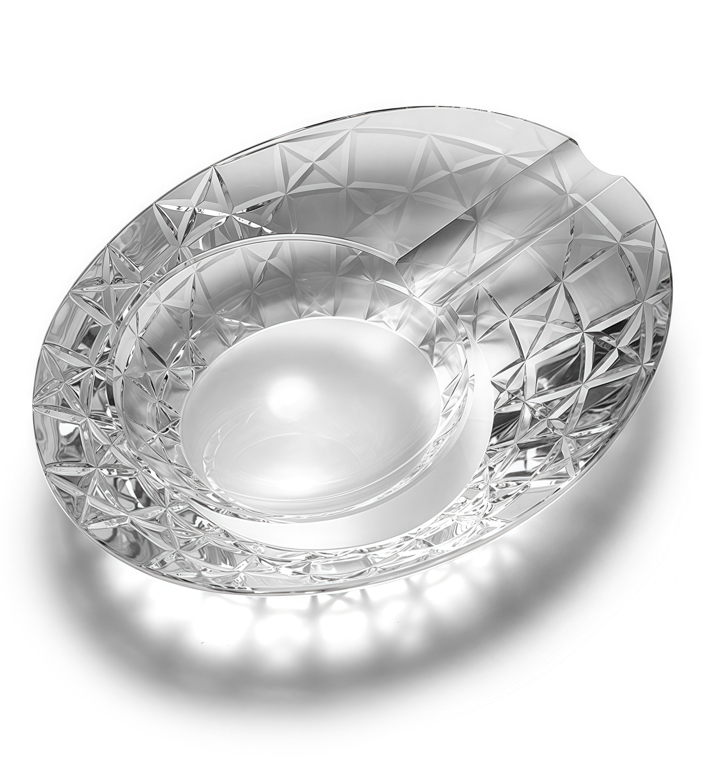 Luxury Crystal Cigar Ashtray – Cut Glass Design with Deep Bowl
