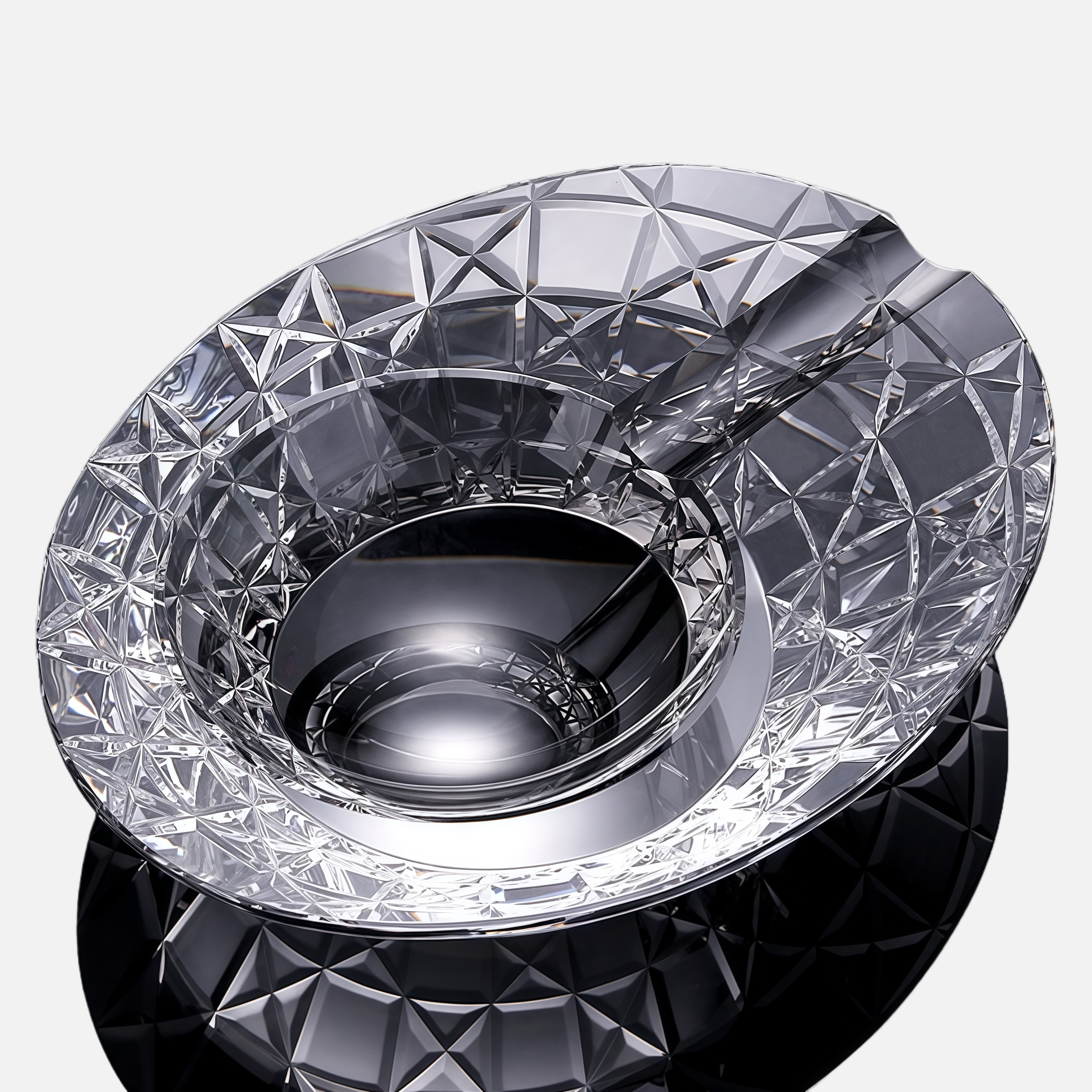 Luxury Crystal Cigar Ashtray – Cut Glass Design with Deep Bowl