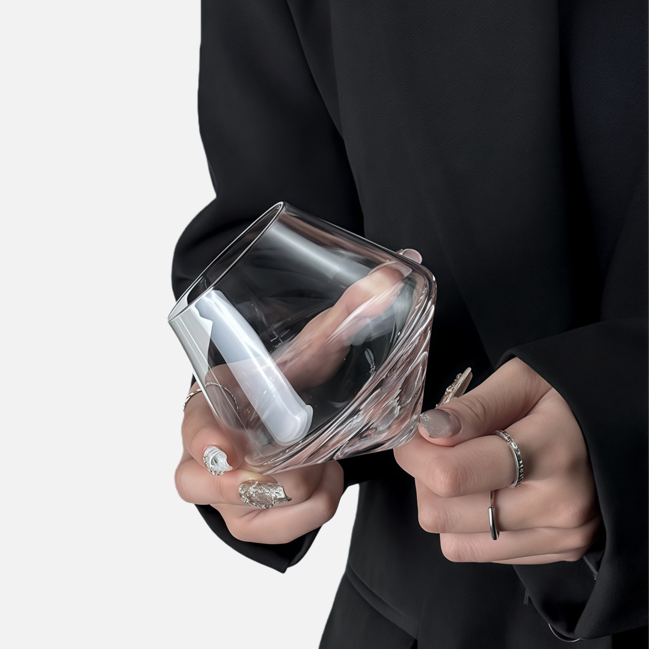 Tilted Whiskey Glass – Unique Anti-Roll Crystal Tumbler for Whiskey & Cocktails