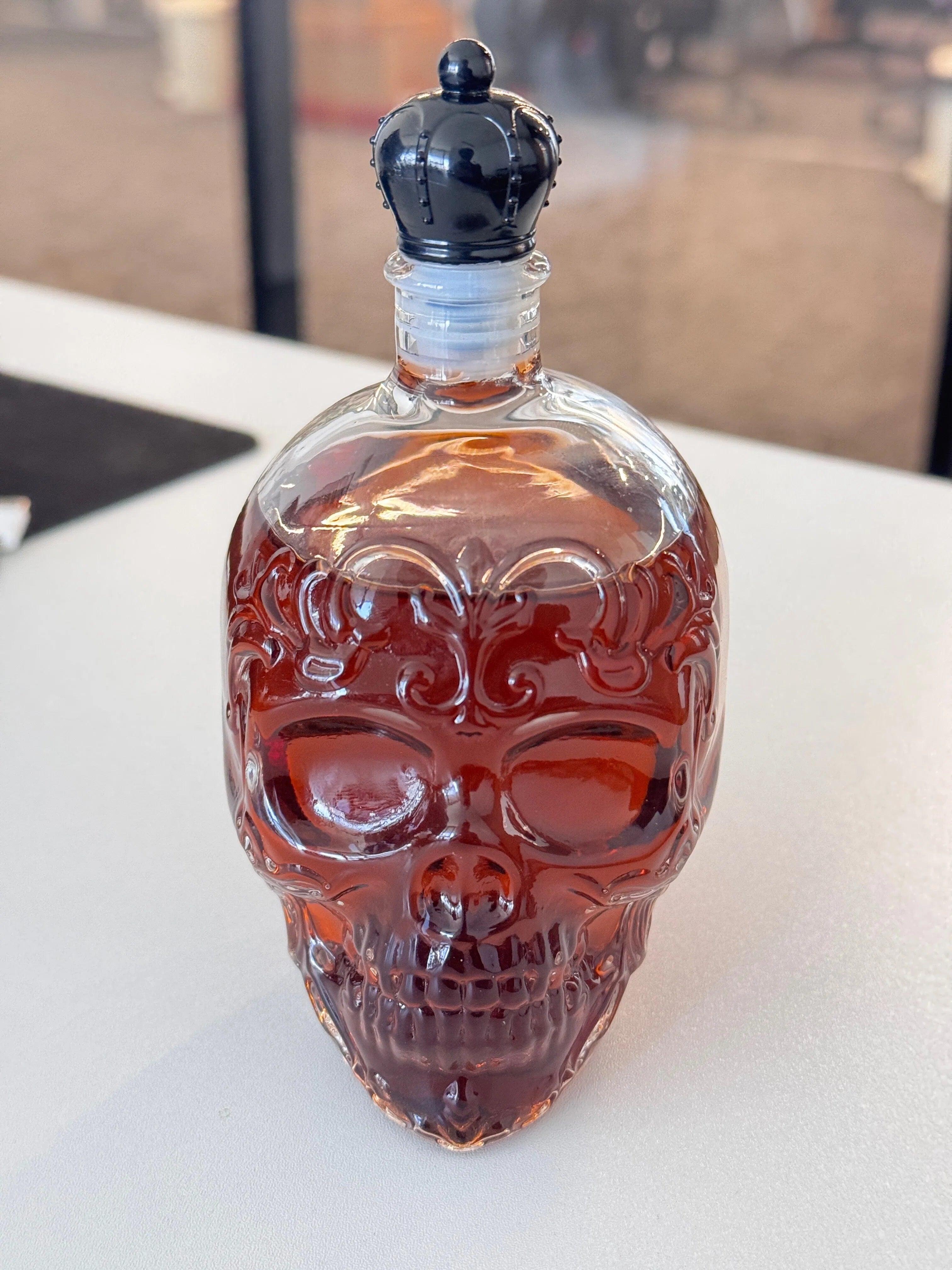 Skull Whiskey Decanter – Unique Glass Bottle for Bar Decor & Gifts